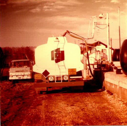 Premier camion citerne de 1985