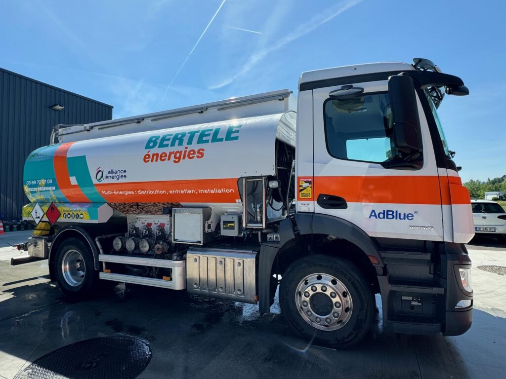 Camion citerne Bertelé Énergies